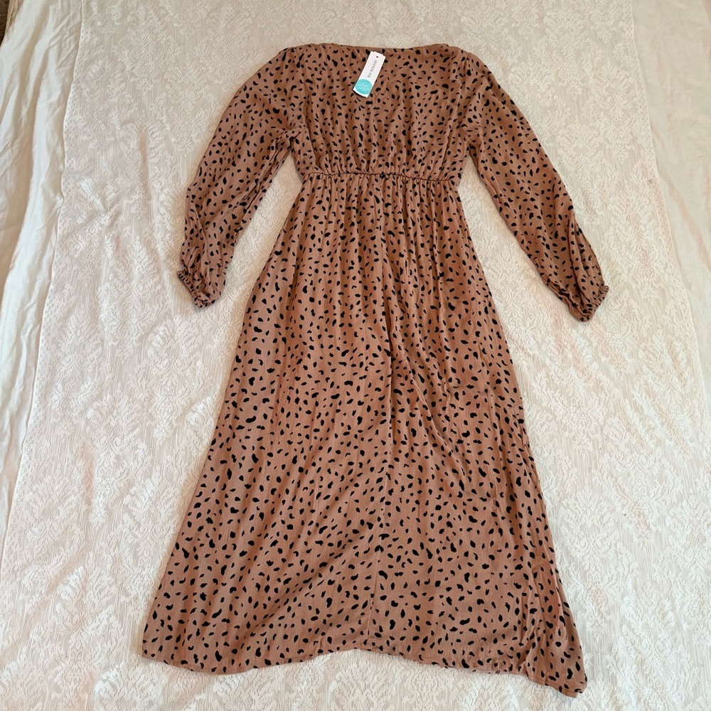 NWT Kaileigh stitch fix v-neck long sleeve tan maxi dress - Picture 9 of 9
